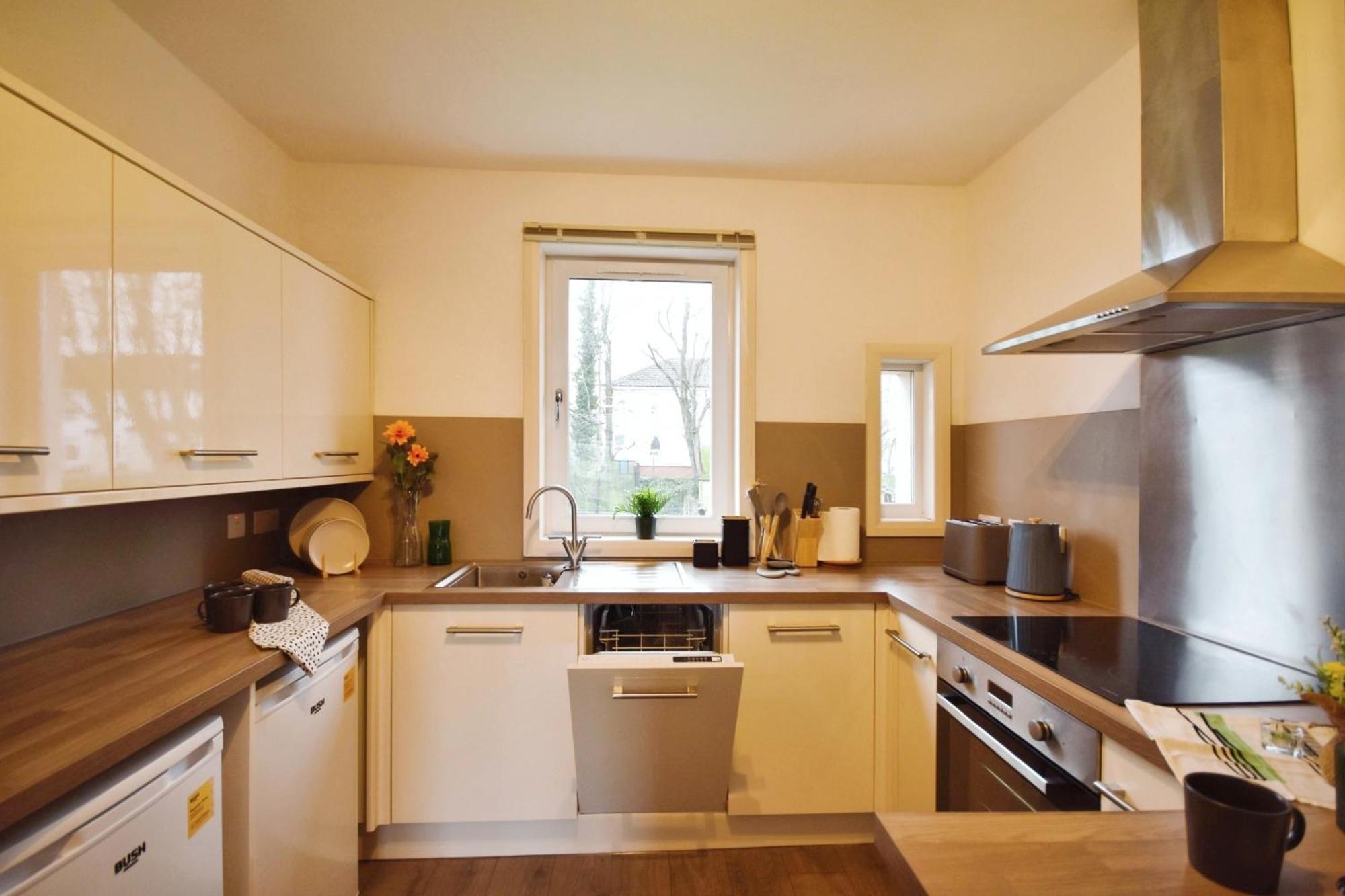 Glasgow Modern Style Home , Separate Entrance Buitenkant foto