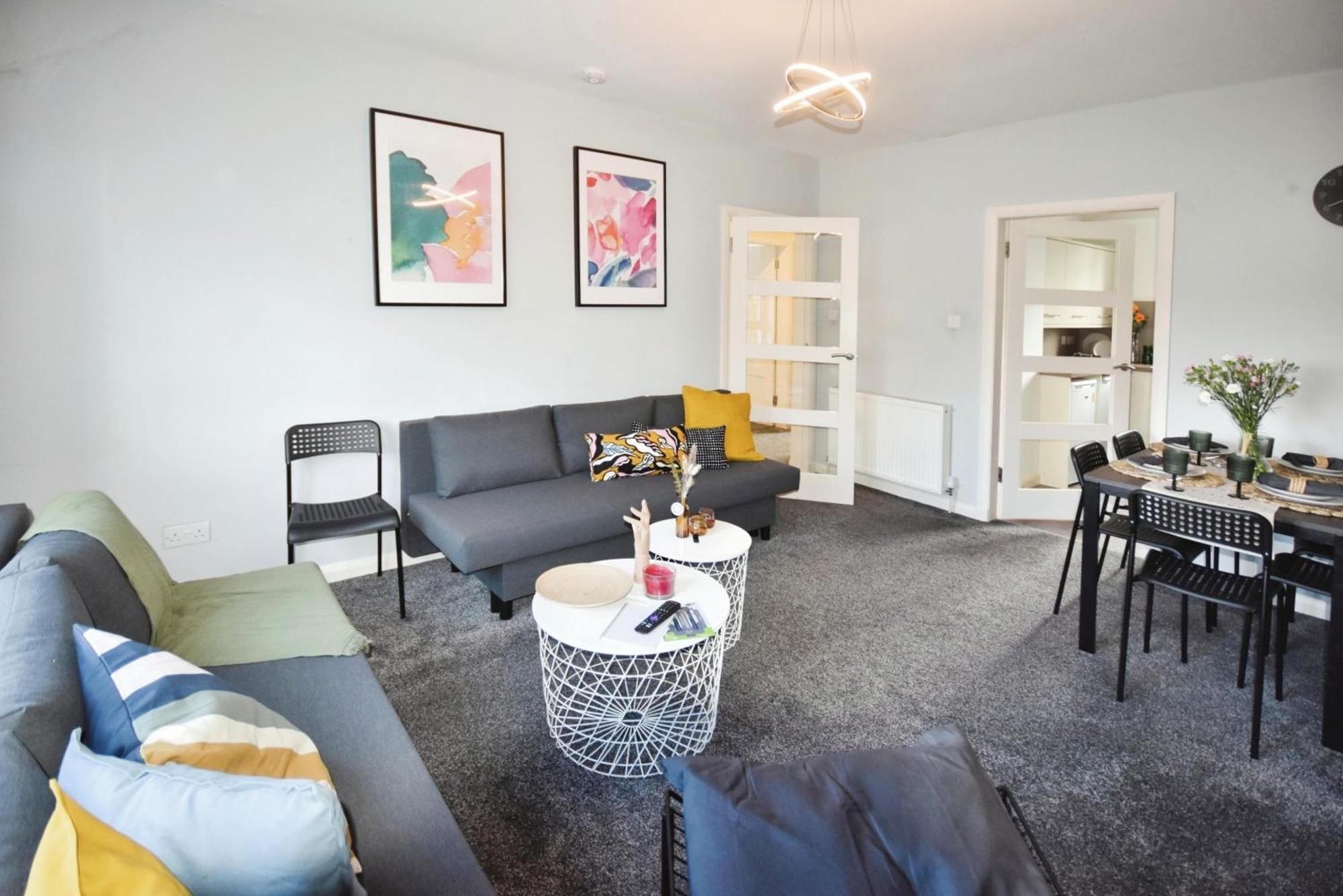 Glasgow Modern Style Home , Separate Entrance Buitenkant foto